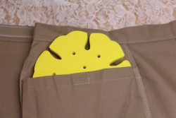 転倒骨折予防用のアウターアイテム「ピーチスカート」 | スタジオ トミ